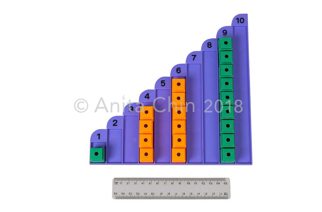 EQUIPMENT | 1-10 Steps Tray | for use with connecting cubes (Unifix)